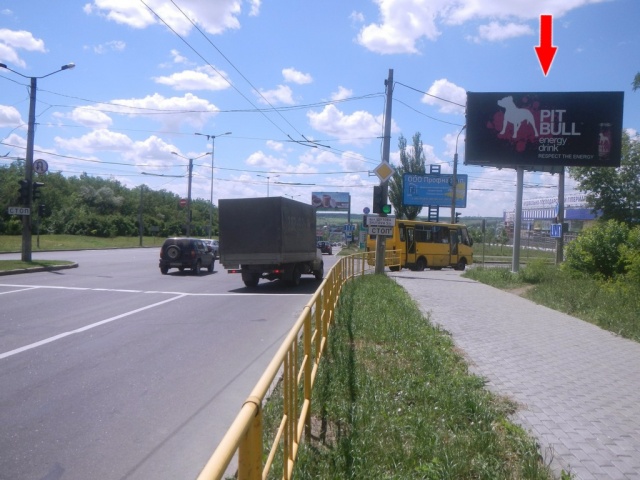 Щит 6x3,  пр.Ленинский, поворот на ул.Шутова(Метро)