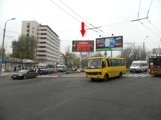 Призма 6x3,  (призма)Ул.50-летияСССР,нап-в ж/д155, маг.МегаМакс